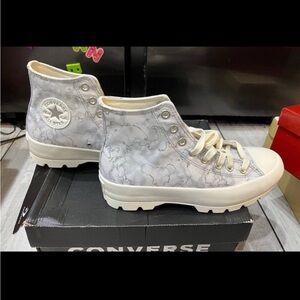 CONVERSE Chuck Taylor All Star Lugged Watermark Hi Sneakers Womens Size 9